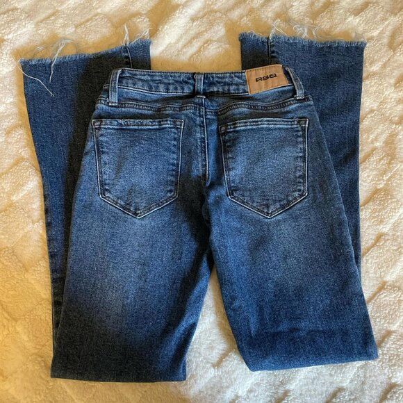 Women's Blue and Navy Jeans - Picture 3 of 4